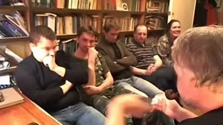 Валюта, которую требует бесплатная шлюха