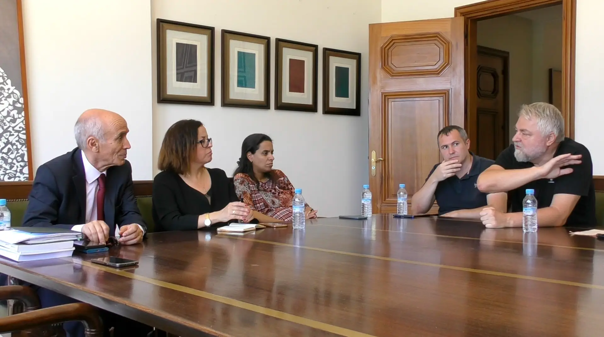 Разговор в Академии наук Марокко с директором института истории